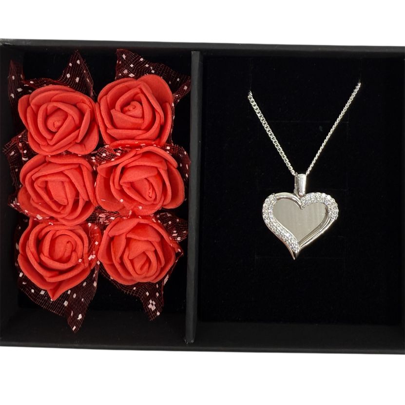 Herz LOVE Halskette aus 925er Silber mit Rosenbox und Gravur