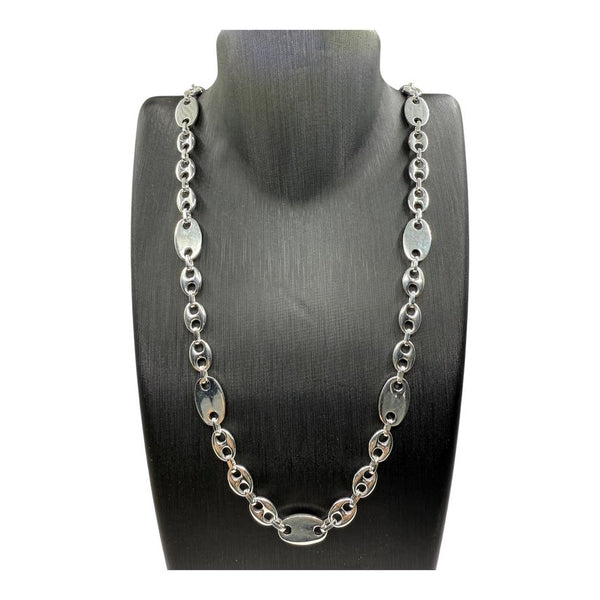 Die 12mm Plattenbohnenkette aus Silber 925 massiv ist ein außergewöhnliches Schmuckstück, das durch seine robuste und elegante Erscheinung besticht. Gefertigt aus hochwertigem 925er Silber bietet diese Kette einen unvergleichlichen Glanz und eine beeindruckende Langlebigkeit. Das moderne Design der Plattenbohnenkette verbindet klassische Elemente m