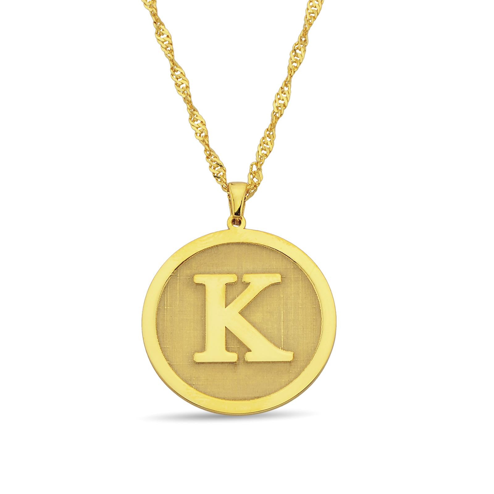 Buchstabenkette mit großem „K“ aus 925er Silber, ideal für ein personalisiertes Geschenk.