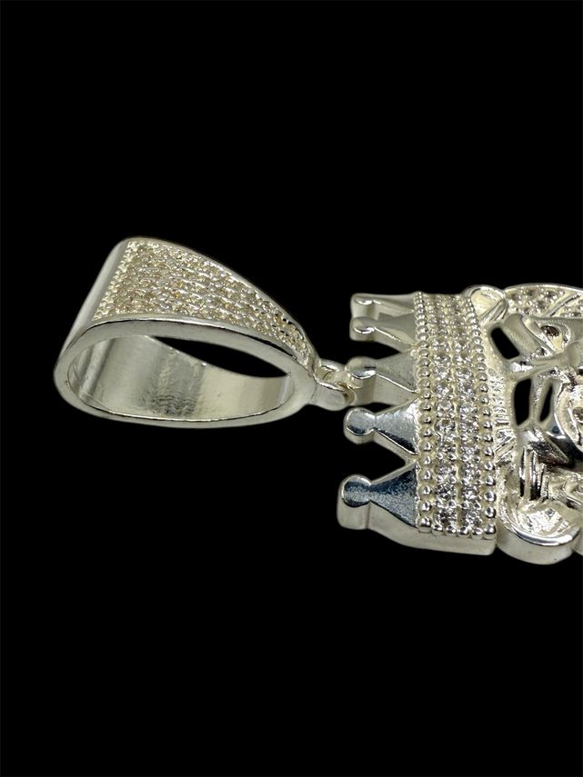 Löwenkopf-Anhänger Iced Out mit roten Steinen aus 925er Sterlingsilber – Ansicht 3