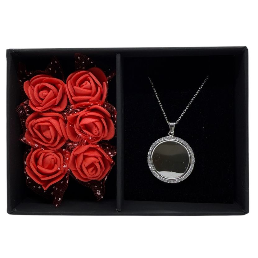 Halskette mit runder Gravurplatte aus 925er Silber mit Rosenbox