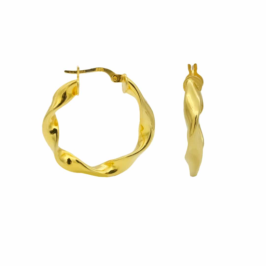Die Savannah Spiral Earring Silber925 sind ein exquisiter Ohrschmuck, der durch sein modernes, spiralförmiges Design und seine präzise Handwerkskunst besticht. Gefertigt aus hochwertigem 925er Silber, verbinden diese Ohrringe zeitlose Eleganz mit dynamischer Bewegung. Die spiralförmige Gestaltung symbolisiert den Fluss des Lebens und fängt Licht auf faszinierende Weise ein, wodurch ein brillanter Glanz entsteht, der jedes Outfit aufwertet.